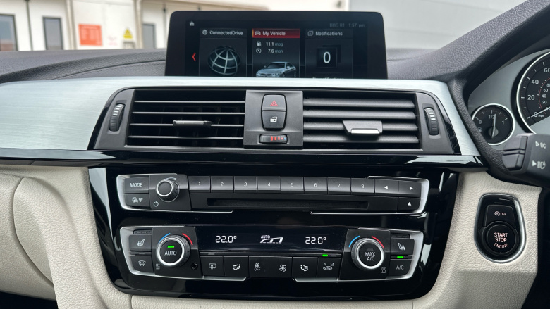 BMW 4 Series 420i M Sport 2dr Auto [Professional Media] Petrol Coupe